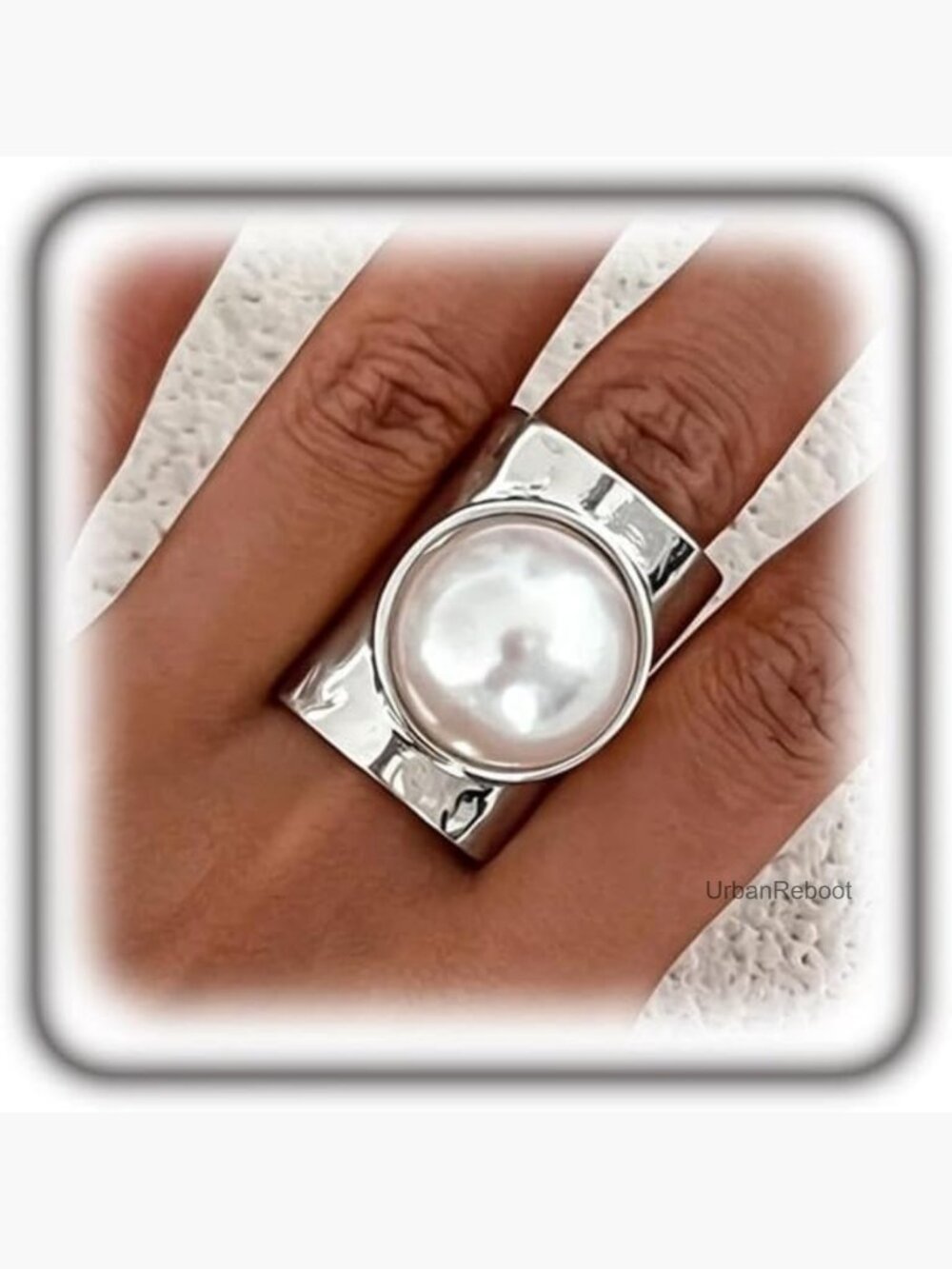 Vintage Gold Tone Chunky Faux Pearl Knuckle Ring Size 8